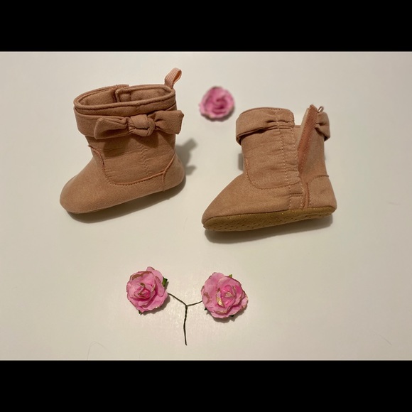 Bow Booties - Sold - Picture 1 of 1